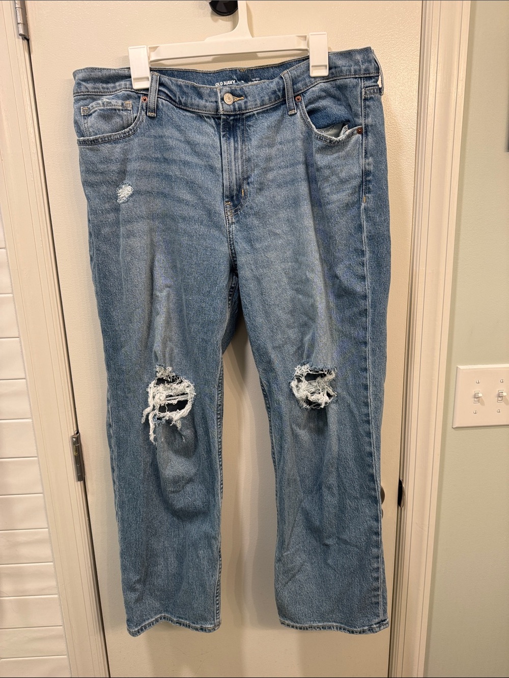 Old Navy Women's Light Blue Ripped Boyfriend Jeans